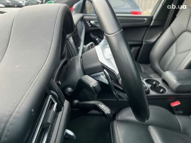 Порше Масан, объемом двигателя 2 л и пробегом 34 тыс. км за 71729 $, фото 8 на Automoto.ua