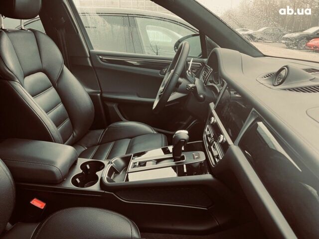Порше Масан, об'ємом двигуна 3 л та пробігом 7 тис. км за 115201 $, фото 14 на Automoto.ua