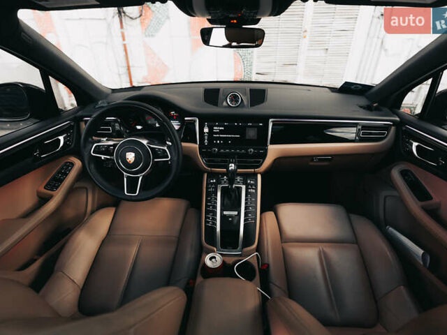 Порше Масан, объемом двигателя 3 л и пробегом 45 тыс. км за 62500 $, фото 23 на Automoto.ua