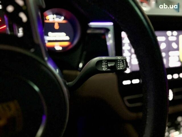 Порше Масан, объемом двигателя 3 л и пробегом 54 тыс. км за 52000 $, фото 21 на Automoto.ua