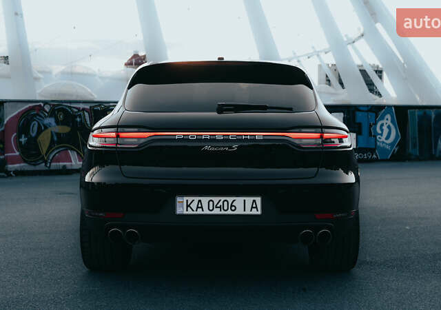 Порше Масан, объемом двигателя 3 л и пробегом 45 тыс. км за 62500 $, фото 11 на Automoto.ua