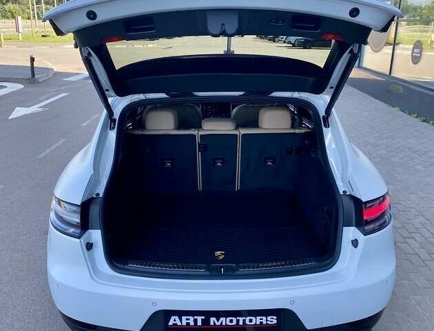 Порше Масан, объемом двигателя 2 л и пробегом 12 тыс. км за 49999 $, фото 13 на Automoto.ua