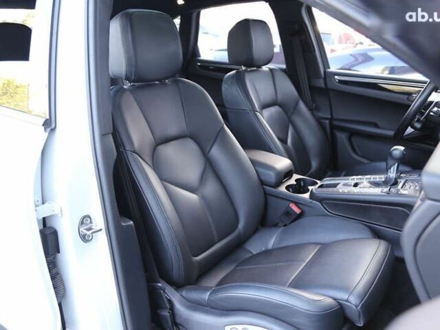 Порше Масан, объемом двигателя 3 л и пробегом 45 тыс. км за 48900 $, фото 11 на Automoto.ua