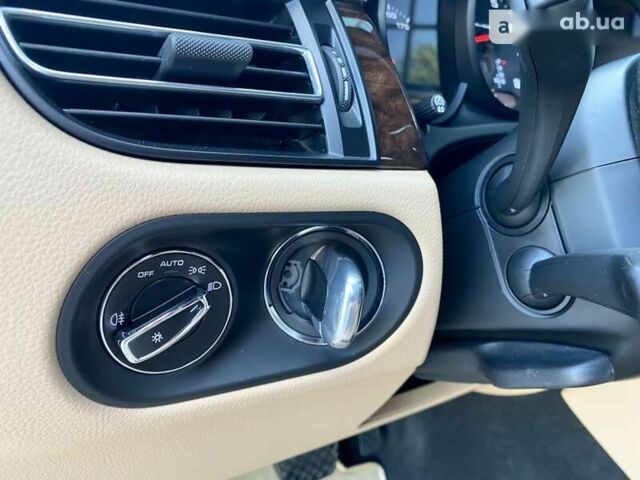 Порше Масан, объемом двигателя 2 л и пробегом 12 тыс. км за 49999 $, фото 22 на Automoto.ua