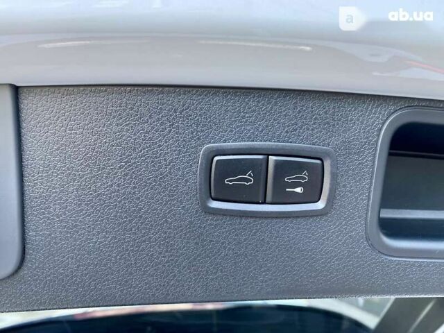 Порше Масан, объемом двигателя 2 л и пробегом 12 тыс. км за 49999 $, фото 15 на Automoto.ua
