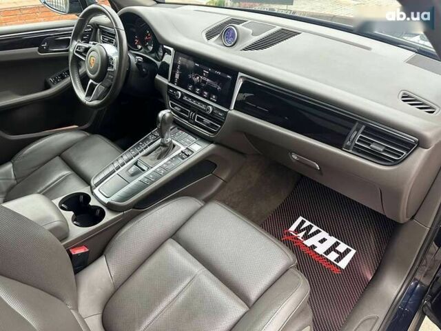 Порше Масан, объемом двигателя 2 л и пробегом 92 тыс. км за 39500 $, фото 12 на Automoto.ua