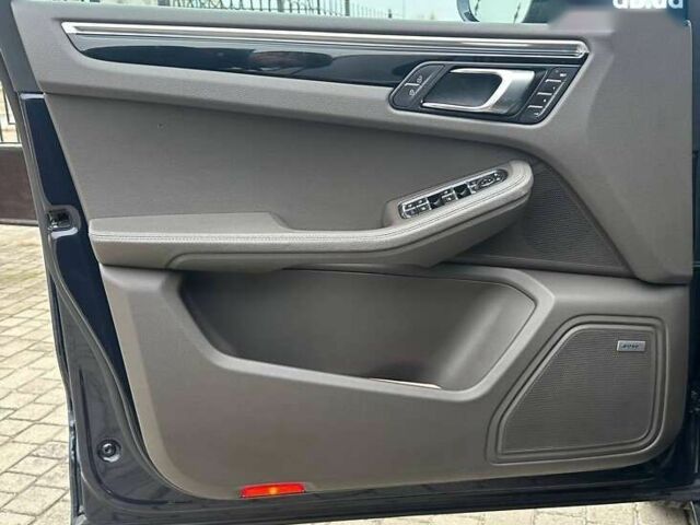 Порше Масан, объемом двигателя 2 л и пробегом 92 тыс. км за 39500 $, фото 8 на Automoto.ua