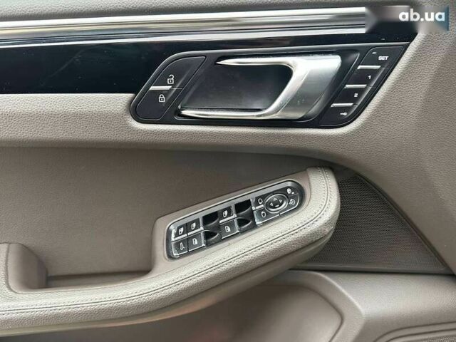 Порше Масан, объемом двигателя 2 л и пробегом 92 тыс. км за 39500 $, фото 9 на Automoto.ua