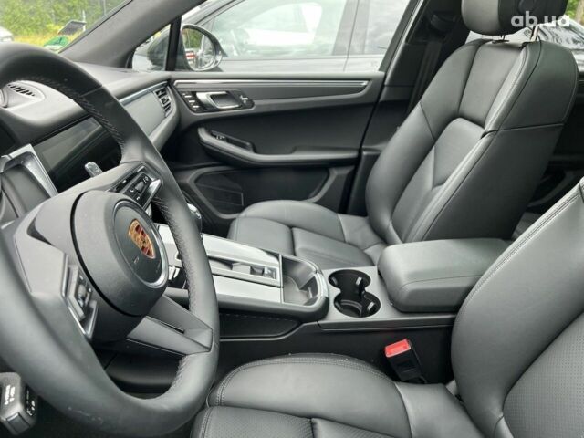 Порше Масан, объемом двигателя 2 л и пробегом 1 тыс. км за 83032 $, фото 12 на Automoto.ua