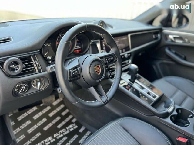 Порше Масан, объемом двигателя 2 л и пробегом 24 тыс. км за 69000 $, фото 23 на Automoto.ua