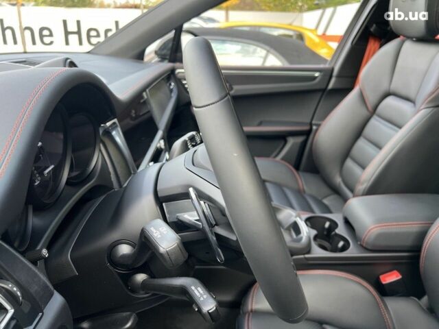 Порше Масан, объемом двигателя 3 л и пробегом 1 тыс. км за 117592 $, фото 11 на Automoto.ua