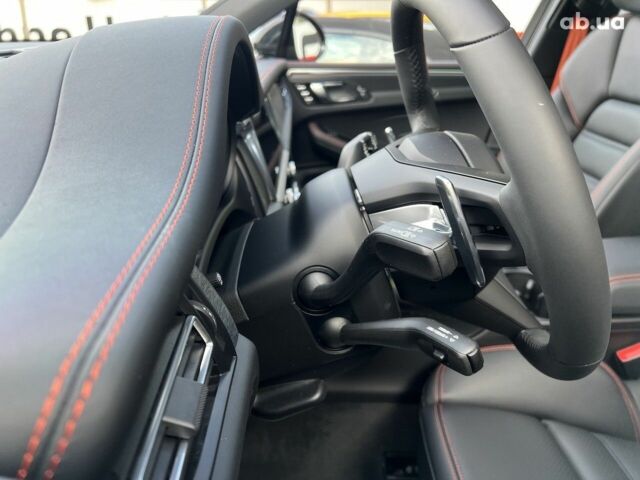 Порше Масан, объемом двигателя 3 л и пробегом 1 тыс. км за 117592 $, фото 10 на Automoto.ua