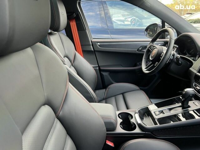 Порше Масан, объемом двигателя 3 л и пробегом 1 тыс. км за 117592 $, фото 42 на Automoto.ua
