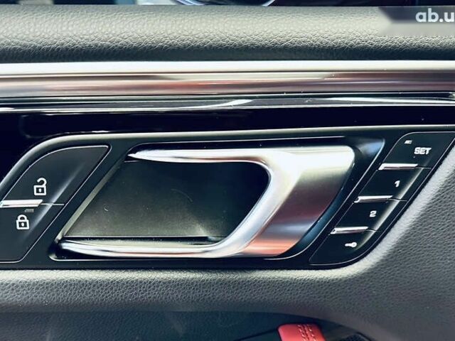 Порше Масан, об'ємом двигуна 3 л та пробігом 14 тис. км за 89700 $, фото 22 на Automoto.ua