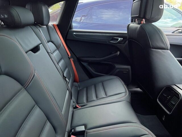 Порше Масан, объемом двигателя 3 л и пробегом 1 тыс. км за 117592 $, фото 8 на Automoto.ua