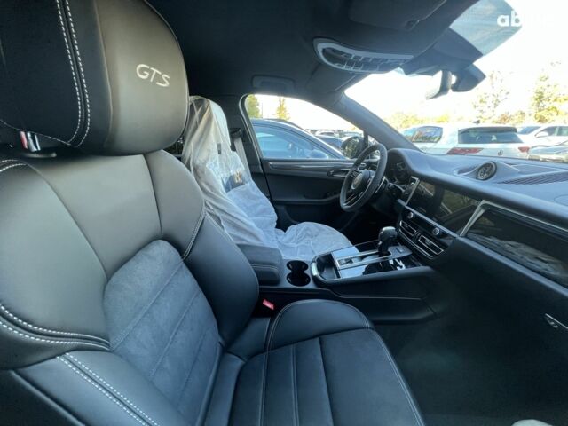 Порше Масан, объемом двигателя 3 л и пробегом 0 тыс. км за 130199 $, фото 13 на Automoto.ua