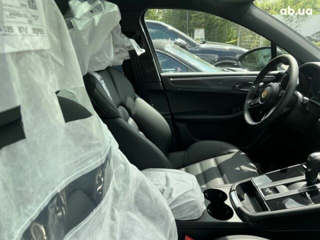 Порше Масан, объемом двигателя 3 л и пробегом 0 тыс. км за 122591 $, фото 26 на Automoto.ua