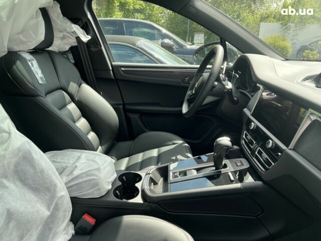 Порше Масан, объемом двигателя 3 л и пробегом 0 тыс. км за 122591 $, фото 23 на Automoto.ua