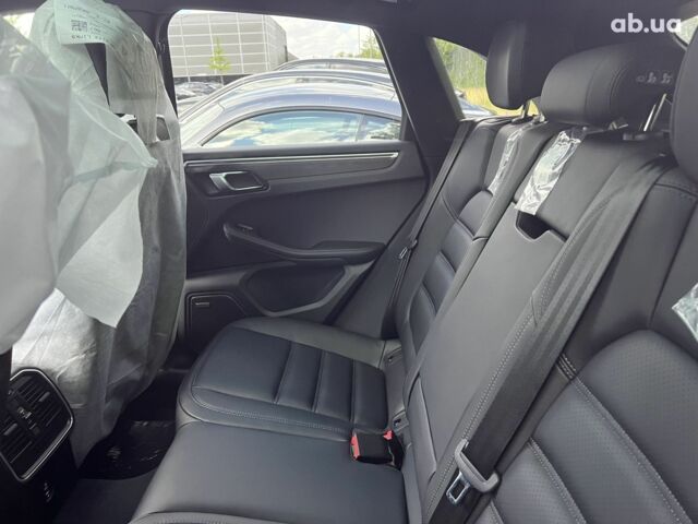 Порше Масан, объемом двигателя 3 л и пробегом 0 тыс. км за 122591 $, фото 34 на Automoto.ua