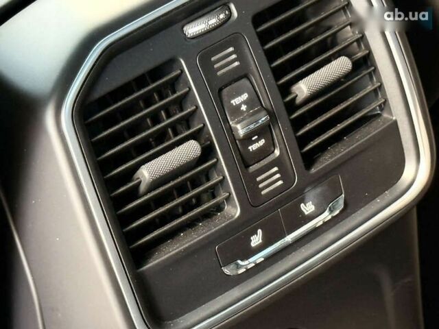 Порше Масан, объемом двигателя 3 л и пробегом 23 тыс. км за 82900 $, фото 27 на Automoto.ua