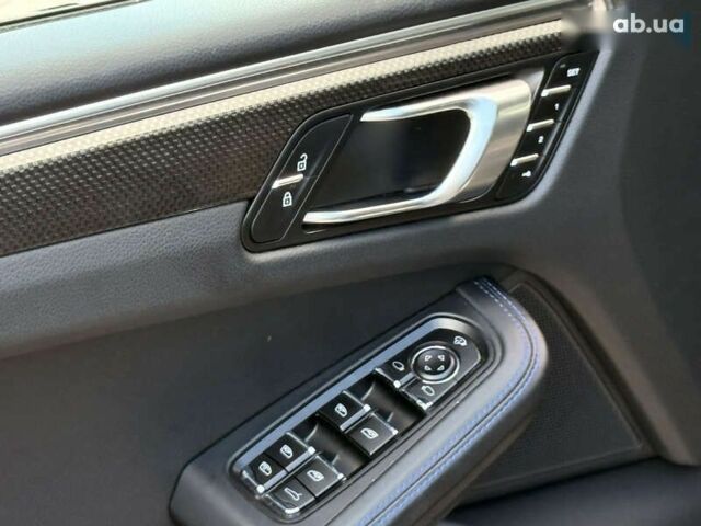 Порше Масан, объемом двигателя 3 л и пробегом 23 тыс. км за 82900 $, фото 26 на Automoto.ua