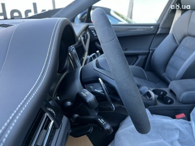Порше Масан, объемом двигателя 3 л и пробегом 0 тыс. км за 130199 $, фото 25 на Automoto.ua