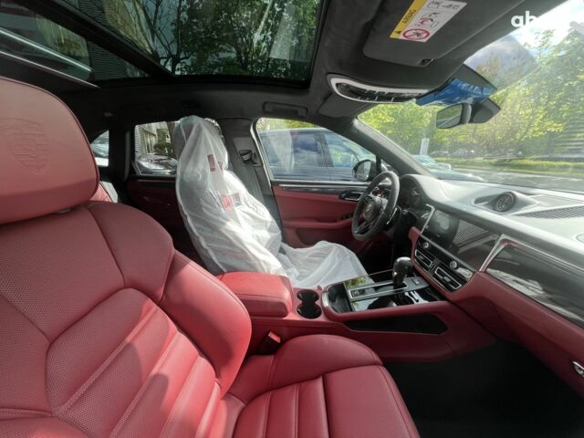 Порше Масан, объемом двигателя 2.89 л и пробегом 0 тыс. км за 135415 $, фото 32 на Automoto.ua