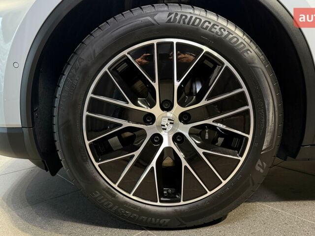 Порше Масан, объемом двигателя 0 л и пробегом 0 тыс. км за 94694 $, фото 32 на Automoto.ua