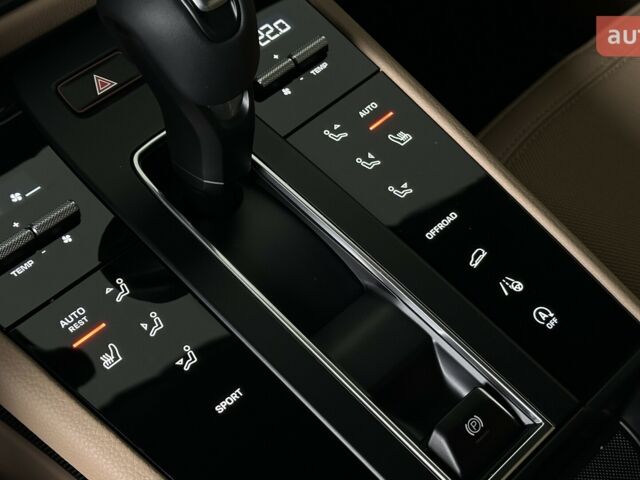 Порше Масан, объемом двигателя 1.98 л и пробегом 0 тыс. км за 75093 $, фото 11 на Automoto.ua