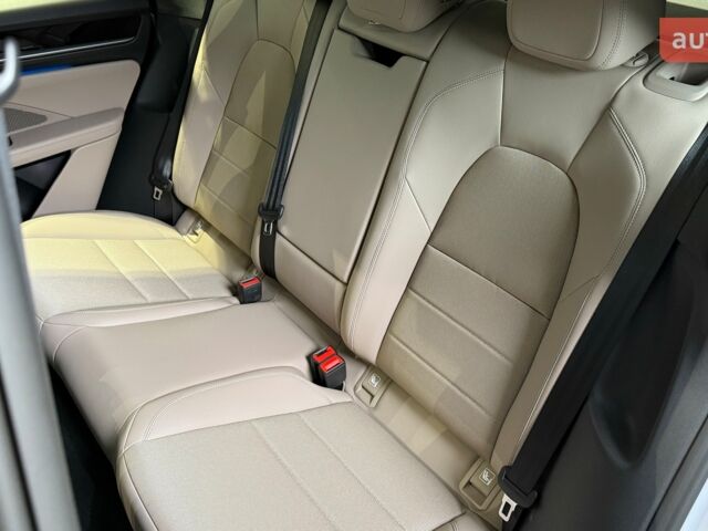 Порше Масан, объемом двигателя 0 л и пробегом 0 тыс. км за 94694 $, фото 9 на Automoto.ua