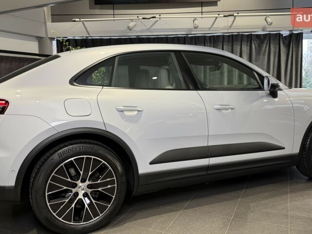 Порше Масан, объемом двигателя 0 л и пробегом 0 тыс. км за 94694 $, фото 3 на Automoto.ua