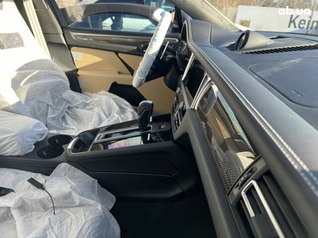 Порше Масан, объемом двигателя 3 л и пробегом 0 тыс. км за 133024 $, фото 16 на Automoto.ua