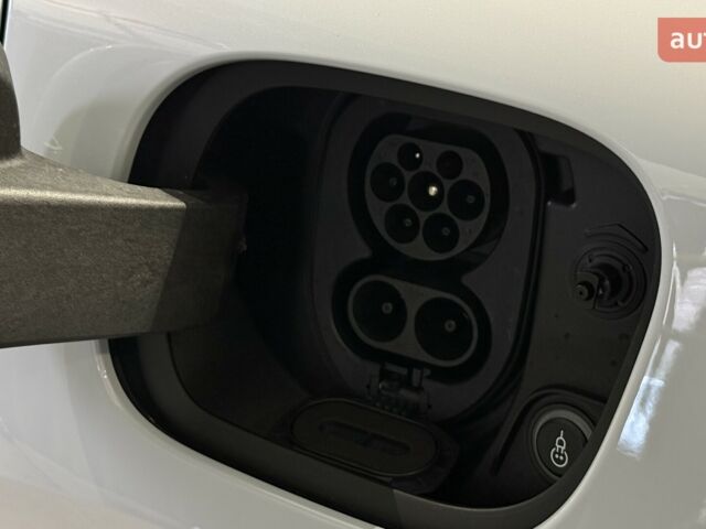 Порше Масан, объемом двигателя 0 л и пробегом 0 тыс. км за 94694 $, фото 24 на Automoto.ua