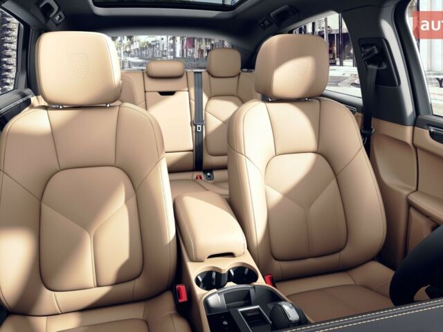 Порше Масан, объемом двигателя 2.89 л и пробегом 0 тыс. км за 111619 $, фото 5 на Automoto.ua