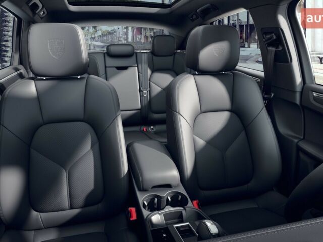 Порше Масан, объемом двигателя 1.98 л и пробегом 0 тыс. км за 98920 $, фото 5 на Automoto.ua
