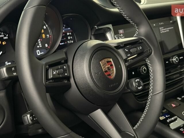 Порше Масан, объемом двигателя 1.98 л и пробегом 0 тыс. км за 82562 $, фото 9 на Automoto.ua