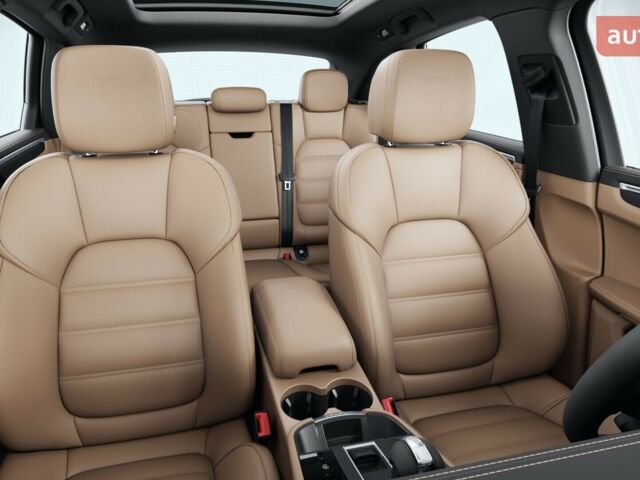 Порше Масан, объемом двигателя 1.98 л и пробегом 0 тыс. км за 90449 $, фото 5 на Automoto.ua