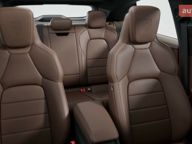 Порше Масан, объемом двигателя 0 л и пробегом 0 тыс. км за 128442 $, фото 5 на Automoto.ua