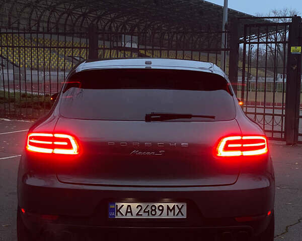 Сірий Порше Масан, об'ємом двигуна 3 л та пробігом 187 тис. км за 22500 $, фото 28 на Automoto.ua