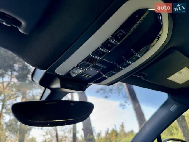 Порше Масан 2014 в Киеве на Automoto.ua Серый Порше Масан, объемом двигателя 3 л и пробегом 205 тыс. км за 21999 $, фото 30 на Automoto.ua