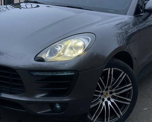 Сірий Порше Масан, об'ємом двигуна 3 л та пробігом 187 тис. км за 22500 $, фото 22 на Automoto.ua