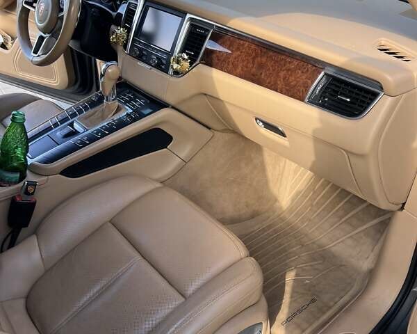 Серый Порше Масан, объемом двигателя 3 л и пробегом 158 тыс. км за 30000 $, фото 12 на Automoto.ua