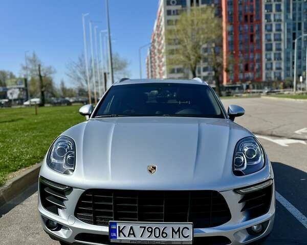 Серый Порше Масан, объемом двигателя 3 л и пробегом 134 тыс. км за 25500 $, фото 5 на Automoto.ua