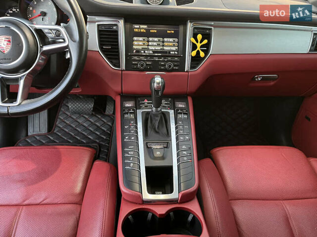 Порше Масан 2015 у Києві на Automoto.ua Сірий Порше Масан, об'ємом двигуна 3 л та пробігом 113 тис. км за 24500 $, фото 11 на Automoto.ua