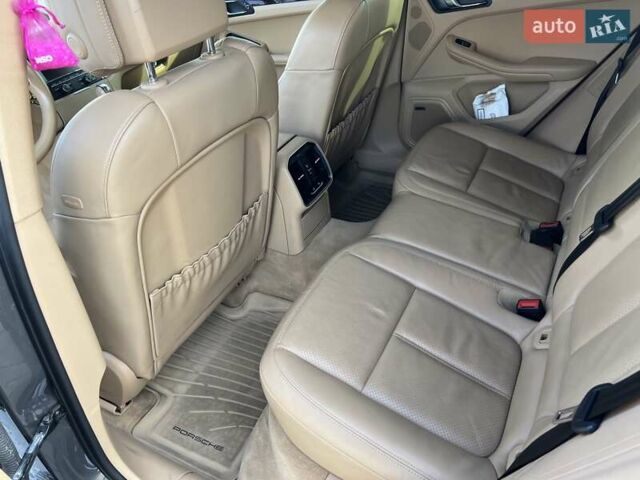 Серый Порше Масан, объемом двигателя 3 л и пробегом 158 тыс. км за 30000 $, фото 8 на Automoto.ua