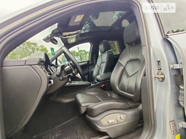 Серый Порше Масан, объемом двигателя 3 л и пробегом 151 тыс. км за 30500 $, фото 21 на Automoto.ua