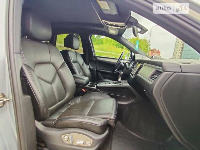 Серый Порше Масан, объемом двигателя 3 л и пробегом 151 тыс. км за 30500 $, фото 22 на Automoto.ua