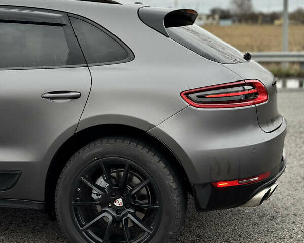 Сірий Порше Масан, об'ємом двигуна 3 л та пробігом 120 тис. км за 27999 $, фото 9 на Automoto.ua