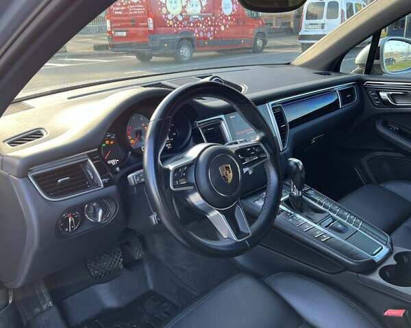 Серый Порше Масан, объемом двигателя 3 л и пробегом 100 тыс. км за 29800 $, фото 33 на Automoto.ua