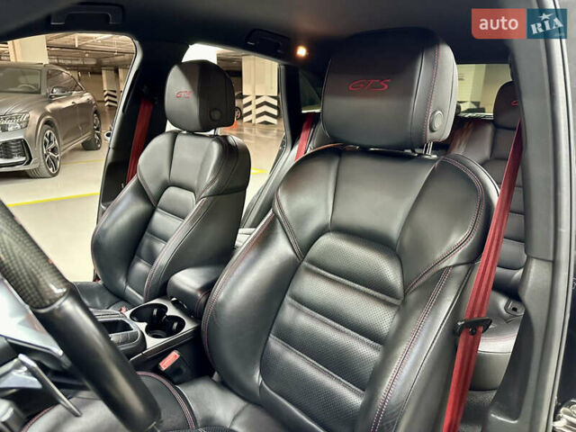 Серый Порше Масан, объемом двигателя 3 л и пробегом 177 тыс. км за 38000 $, фото 37 на Automoto.ua